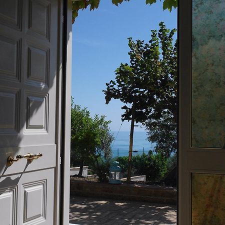 Villa Rosaria Vasto Ruang foto